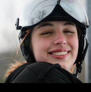 Meet your Posher, Lyra